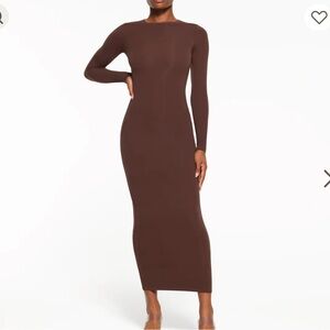 Skims Crew Neck Maxi Longsleeve Dress